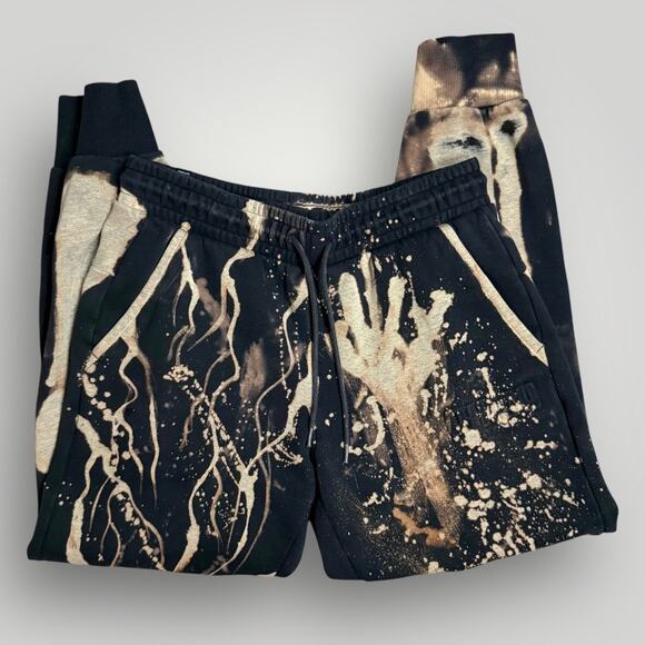 PUMA UPYCLED STREET BLEACH DYE JOGGER SWEATPANTS BLACK WHITE MEDIUM - Picture 3 of 7